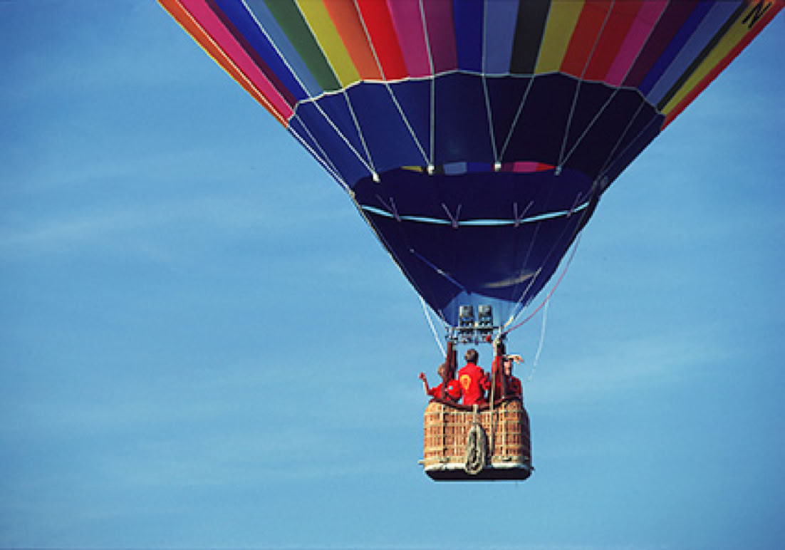 Man fliegt nur so weit, wie man im Kopf schon ist. Träume wagen, Ziele erreichen.